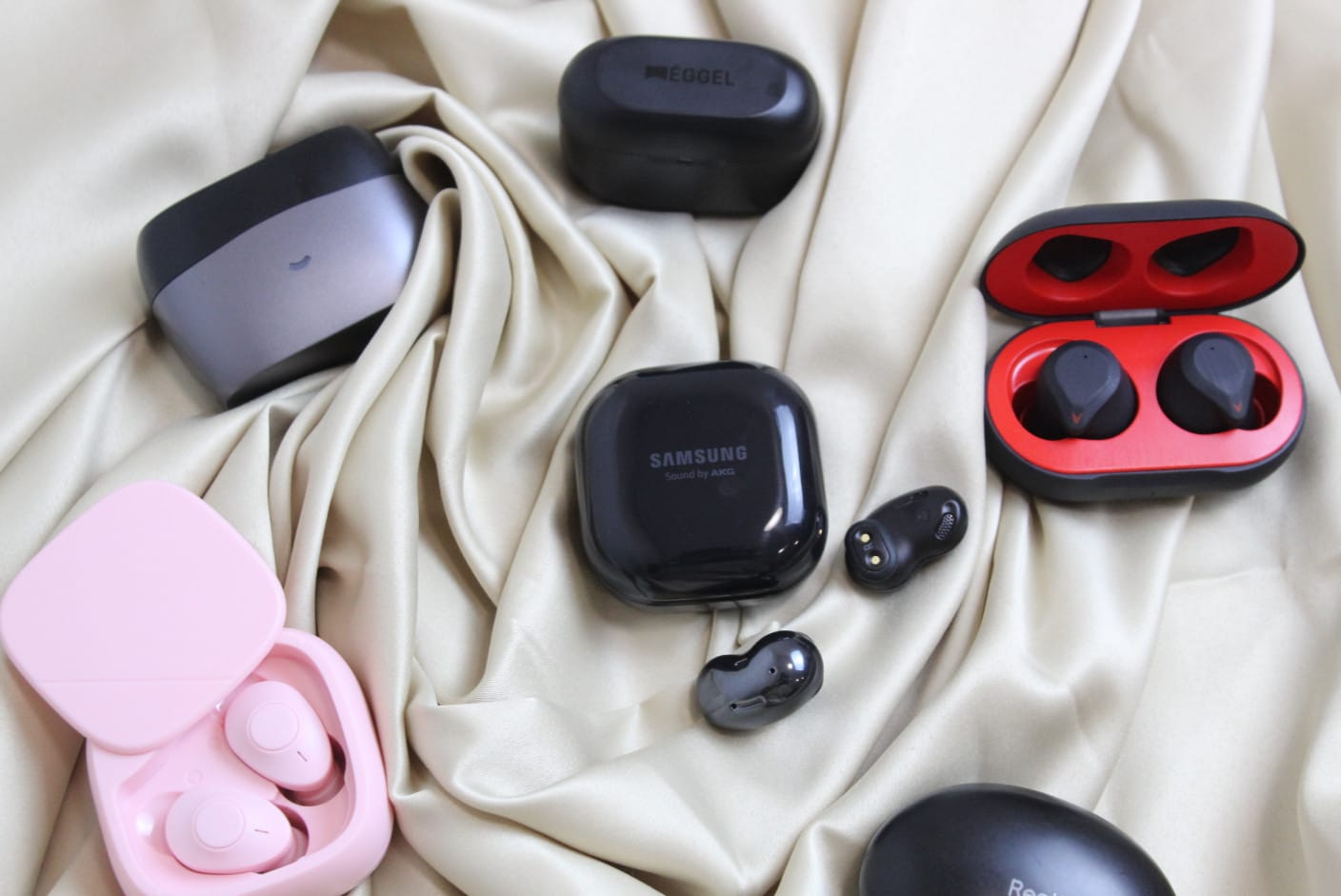 Rekomendasi Wireless Earbuds Tahan Lama & Berkualitas