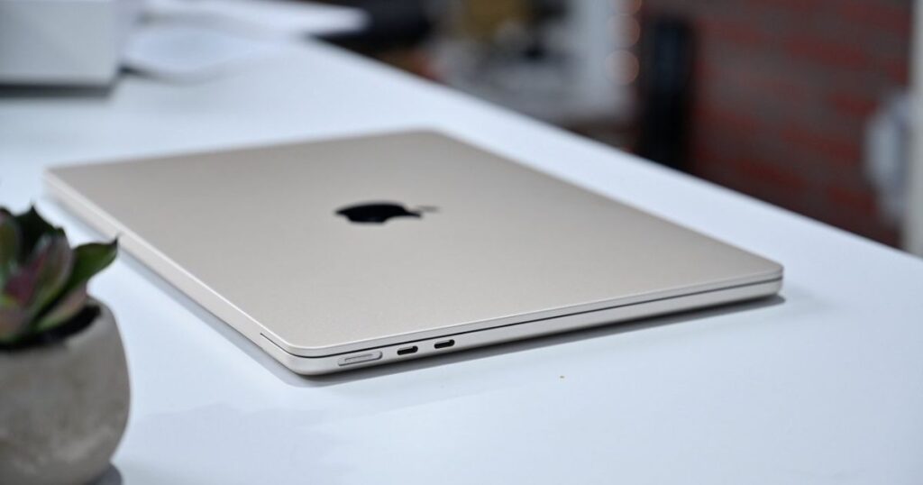 Daftar Laptop Apple Koleksi Macbook Terbaik 2026