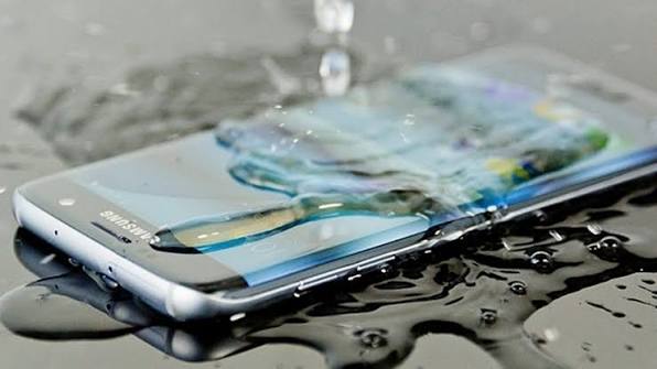 Rekomendasi Smartphone Tahan Air Untuk Aktivitas Seharian